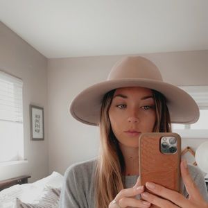 Billabong Cream Wool Hat